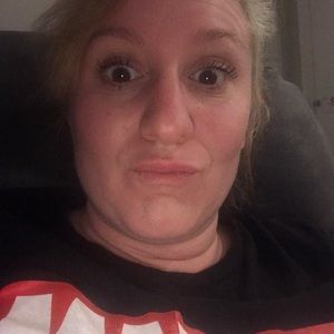 Meet your Posher, Nikki